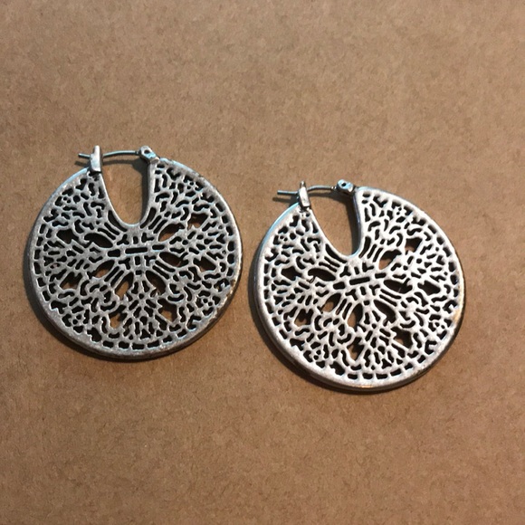 Lucky Brand earrings - Picture 1 of 2
